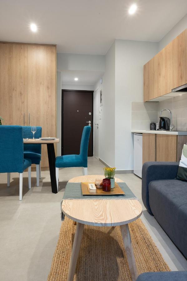 Downtown Color Apartment
