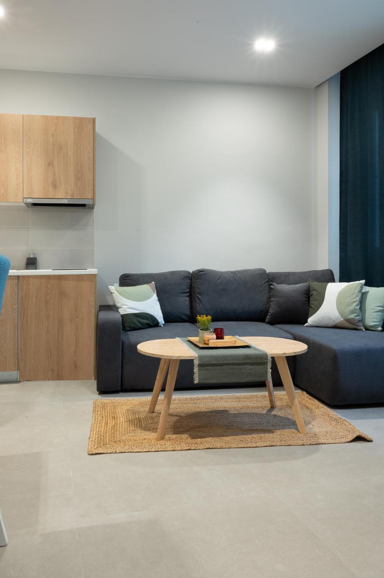 Downtown Color Apartment